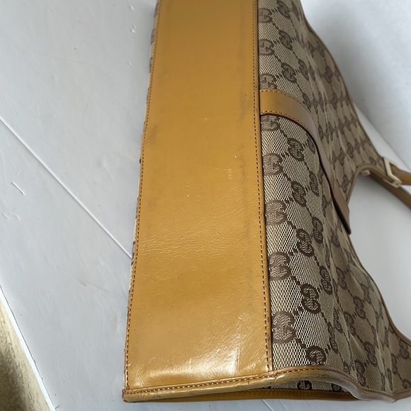 ❌🛑Price Drop ❌Authentic Gucci Jacquie GG Canvas Handbag. - Picture 15 of 16